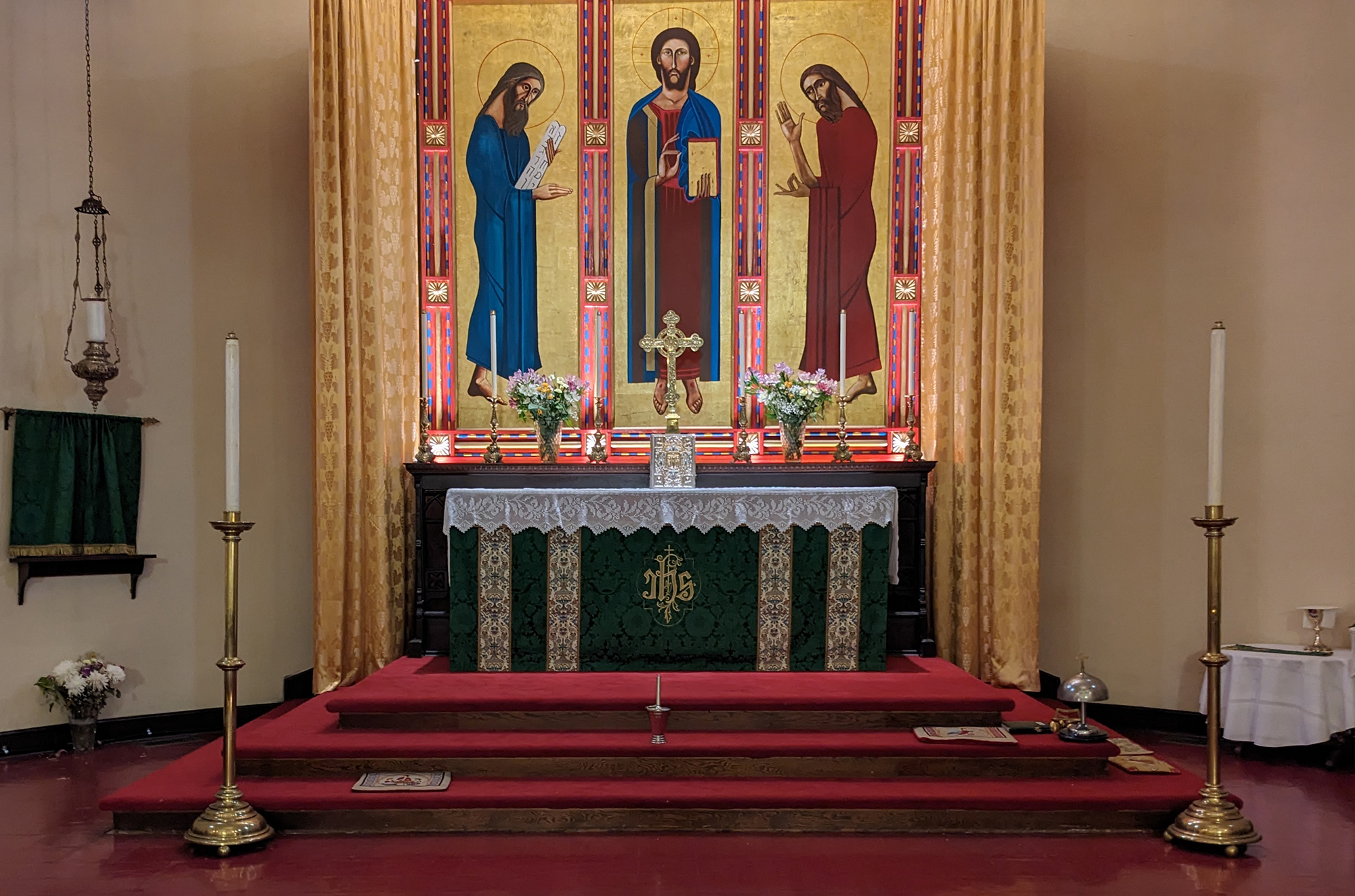 Altar at the third Sunday after Trinity